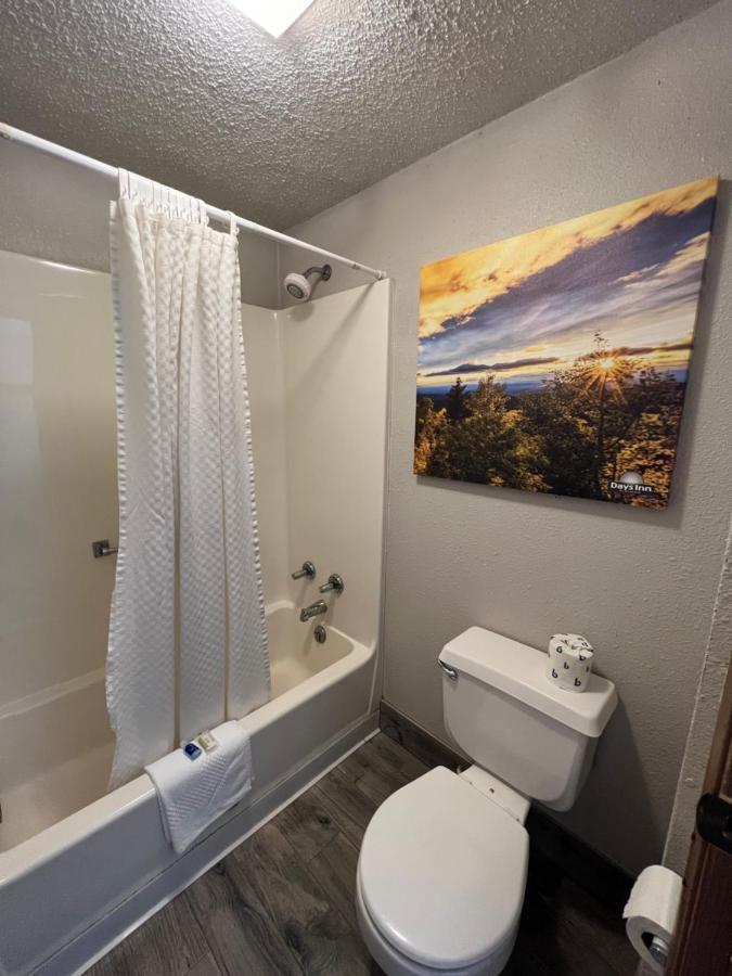 Days-Inn By Wyndham Liverpool-Syracuse Extérieur photo